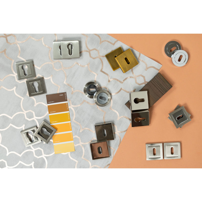 Senza Pari Key Escutcheons on Flush Square Rose - Weathered Antique Bronze - SPESCKWAB