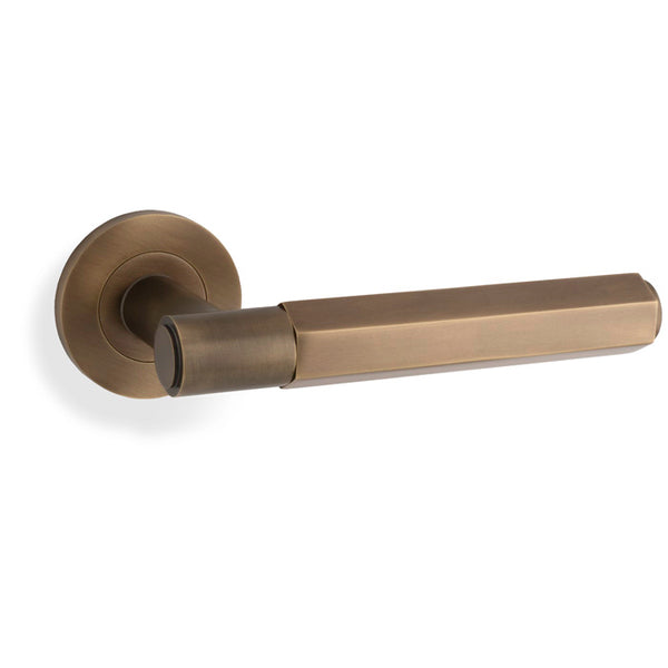 Alexander & Wilks Spitfire Alexander and Wilks Hex  Lever on Round Rose-  Italian Brass - AW224IB