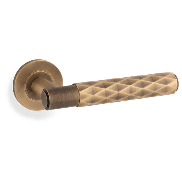 Alexander & Wilks Spitfire Lever Diamond Cut - Antique Brass - AW226AB